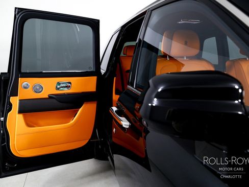 New 2026 Rolls-Royce Cullinan AWD/4WD image 28
