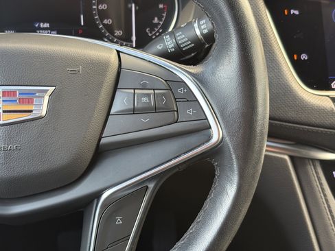Used 2023 Cadillac XT5 Luxury image 17