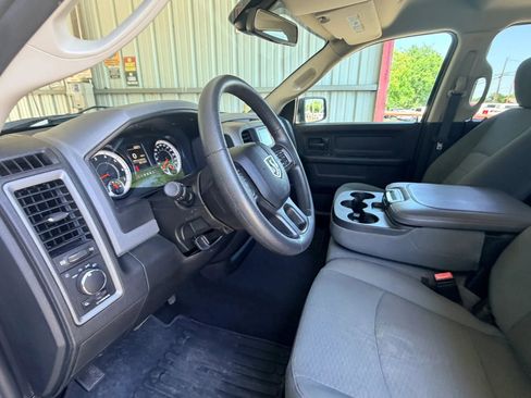 Used 2020 RAM 1500 Tradesman w/ Chrome Plus Package RWD image 19