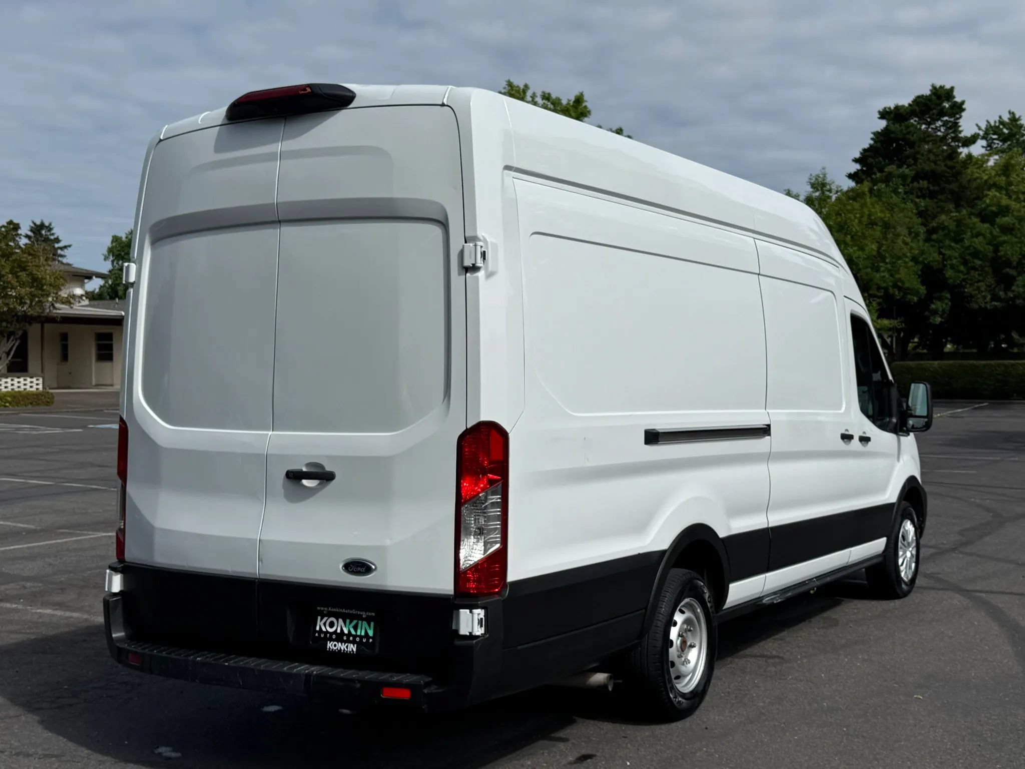 Used 2021 Ford Transit 250 148 High Roof Extended w/ Load Area Protection Package RWD image 6