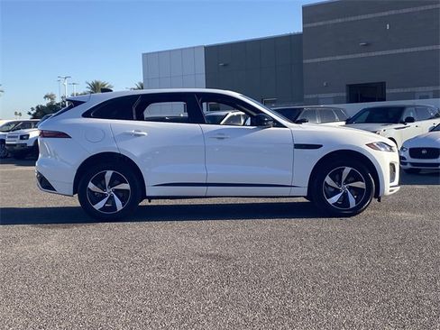 Used 2025 Jaguar F-PACE R-Dynamic S image 29