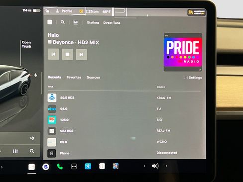 Used 2022 Tesla Model Y Performance image 11