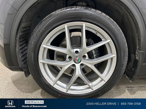 Used 2018 Alfa Romeo Stelvio Ti Sport image 13