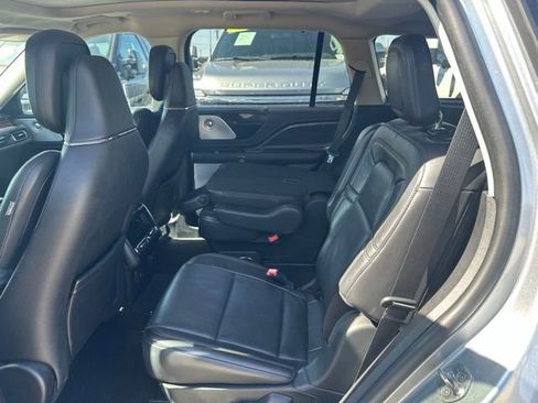 Used 2020 Lincoln Aviator Reserve w/ Equipment Group 202A AWD/4WD image 7