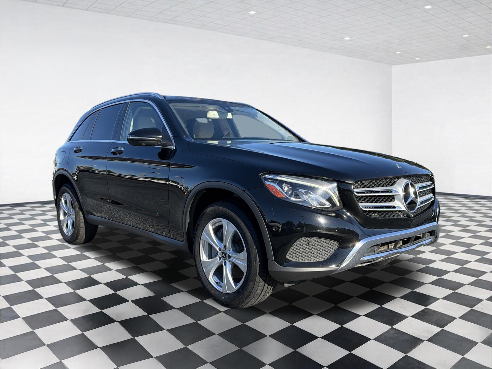 Used 2018 Mercedes-Benz GLC 300 image 7