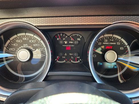 Used 2012 Ford Mustang Shelby GT500 w/ SVT Performance Pkg RWD image 10