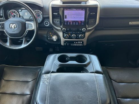 Used 2019 RAM 1500 Laramie AWD/4WD image 4