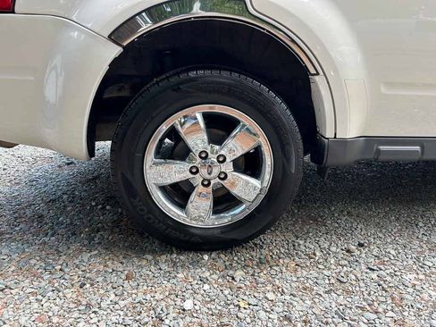 Used 2010 Ford Escape Limited FWD image 18
