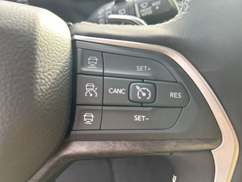 New 2025 Jeep Grand Cherokee L Limited image 22