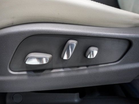 Used 2020 Cadillac XT5 Premium Luxury image 7