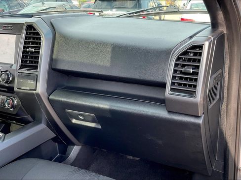 Used 2018 Ford F150 XLT w/ Equipment Group 302A Luxury image 21