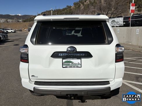 Certified 2022 Toyota 4Runner TRD Off-Road image 7