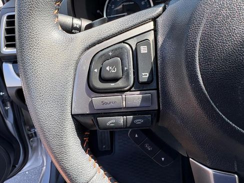 Used 2017 Subaru Crosstrek 2.0i Limited AWD/4WD image 11
