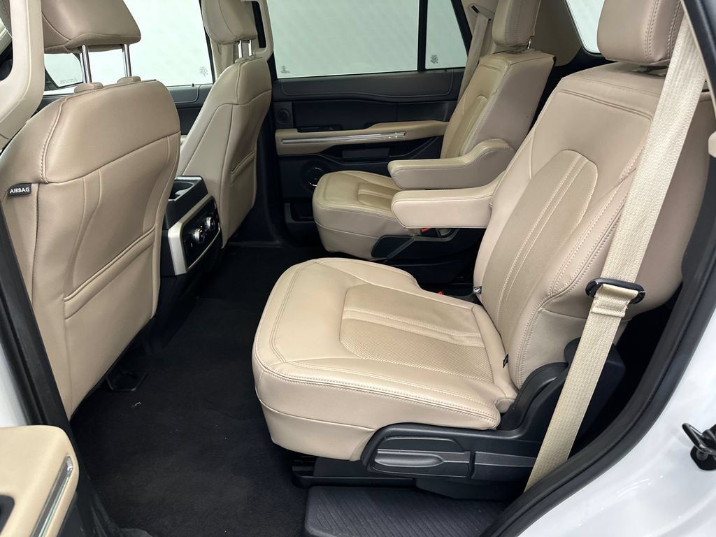 Used 2024 Ford Expedition Limited AWD/4WD image 25