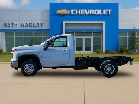 New 2026 Chevrolet Silverado 3500 LT w/ Convenience Package AWD/4WD image 46