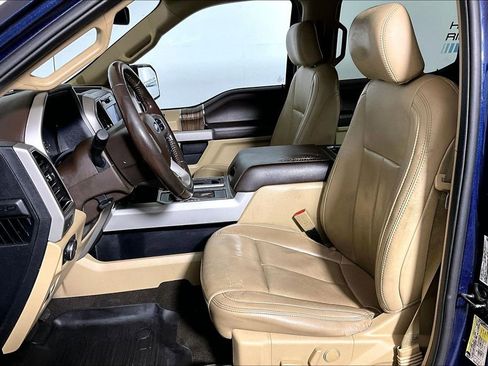 Used 2019 Ford F150 Lariat w/ Equipment Group 501A Mid image 20