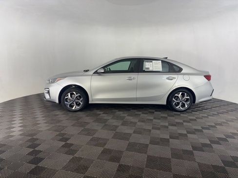 Used 2019 Kia Forte LXS image 4