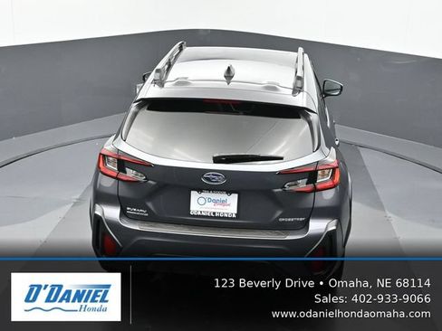 Used 2024 Subaru Crosstrek 2.5i Limited w/ Crosstrek Mirror Package AWD/4WD image 17