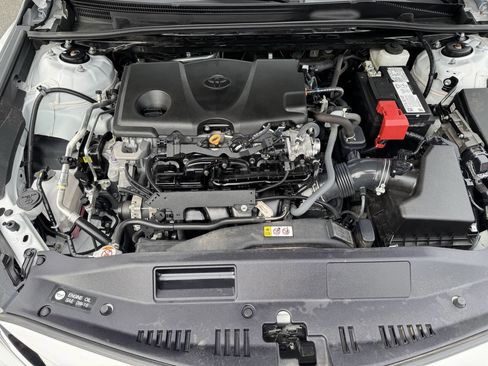 Used 2022 Toyota Camry LE image 13