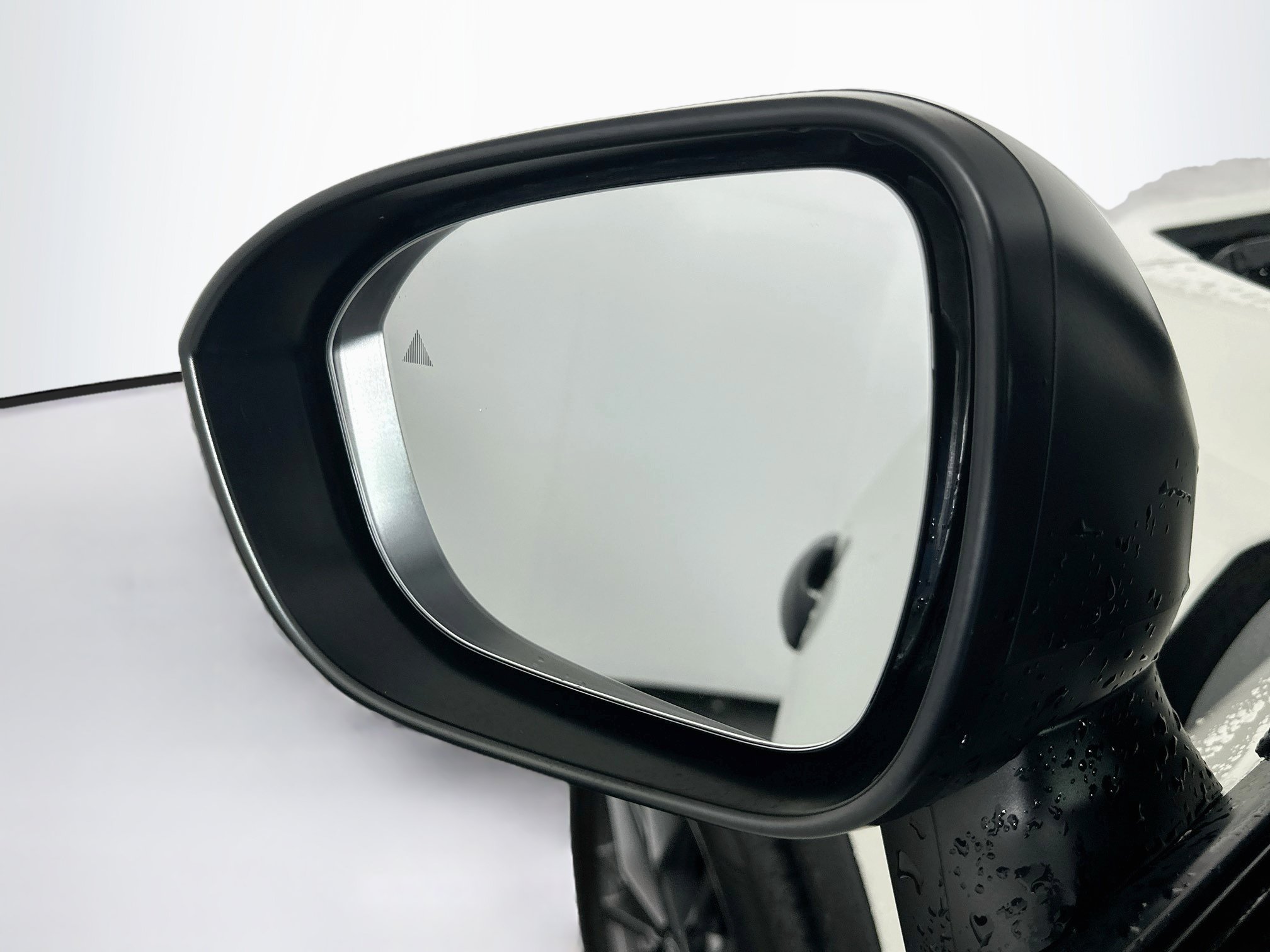 Used 2023 Nissan Rogue S FWD image 16