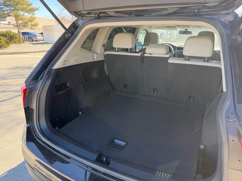 Used 2019 Volkswagen Tiguan SEL image 9