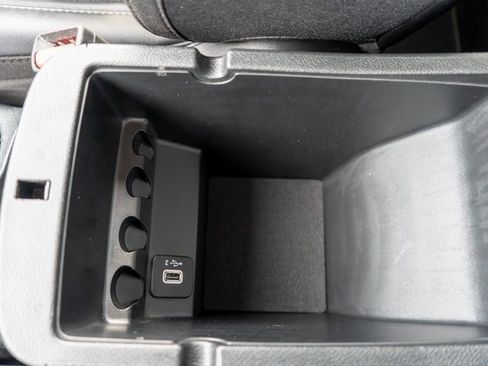 Used 2022 Jeep Cherokee Limited image 34