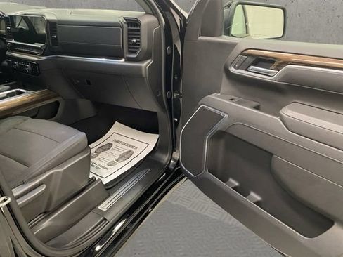 Used 2025 Chevrolet Silverado 1500 RST AWD/4WD image 20