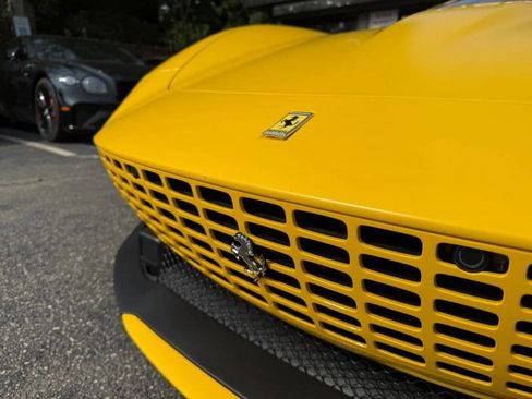 Used 2022 Ferrari Roma image 32