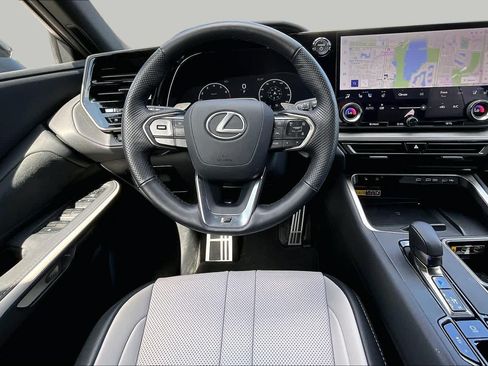 Used 2025 Lexus TX 500h AWD w/ Technology Package image 6