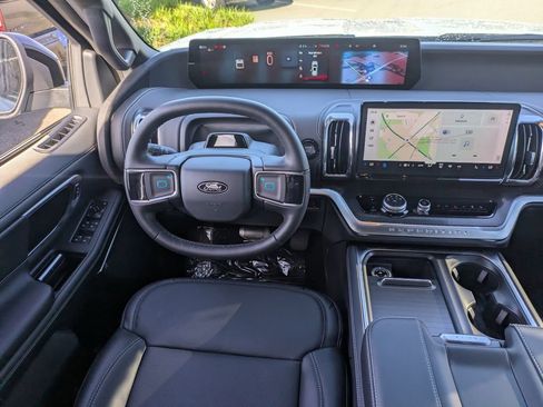 New 2026 Ford Expedition Platinum w/ Stealth Performance Package AWD/4WD image 19