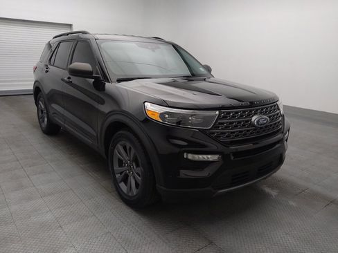 Used 2021 Ford Explorer XLT w/ Equipment Group 202A RWD image 13