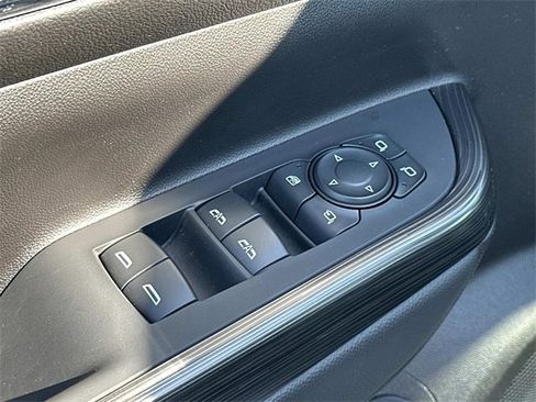 Used 2023 GMC Acadia SLT w/ Preferred Package image 14