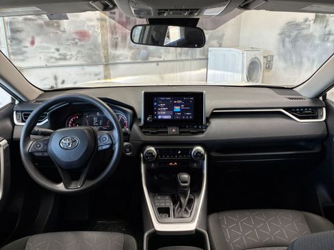 Used 2025 Toyota RAV4 XLE w/ Convenience Package image 35