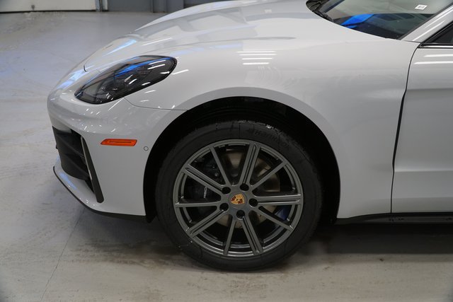 New 2026 Porsche Panamera 4 AWD/4WD image 16