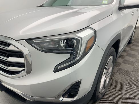 Certified 2018 GMC Terrain SLT w/ Preferred Package image 11