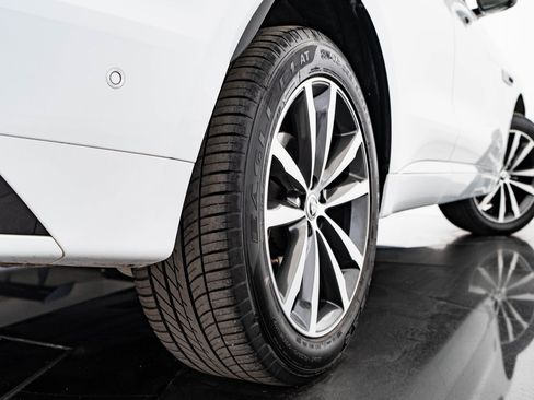 Certified 2024 Jaguar F-PACE R-Dynamic S image 49