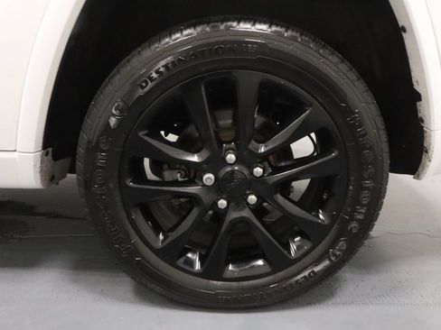Used 2020 Jeep Grand Cherokee Altitude AWD/4WD image 27
