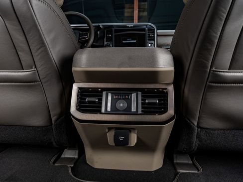 Used 2026 Ford F350 Platinum w/ Platinum Plus Package image 33