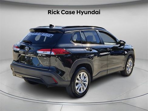 Used 2022 Toyota Corolla Cross LE image 7