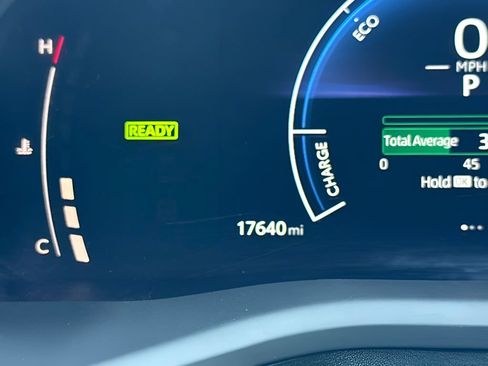 Used 2025 Toyota Camry SE FWD image 20