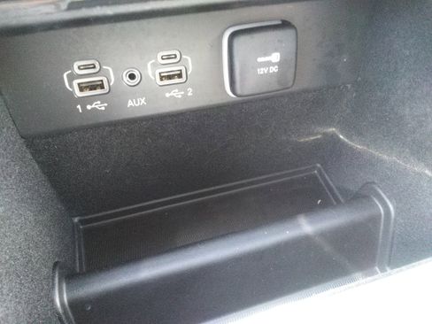 Used 2022 Jeep Grand Cherokee L Limited image 21