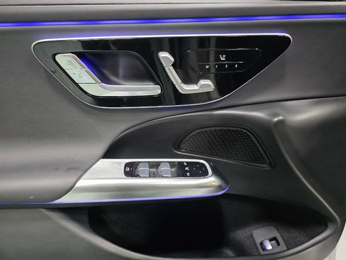 Used 2025 Mercedes-Benz E 350 E 350 RWD Sedan image 17