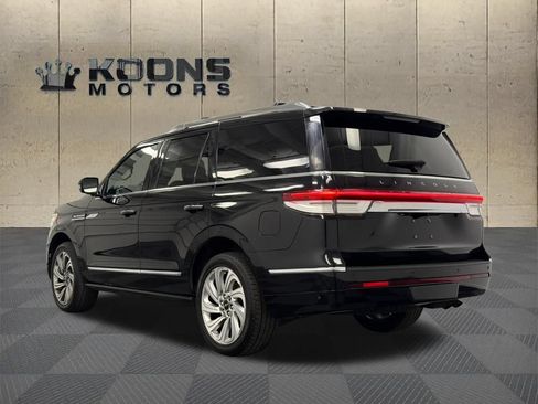 Certified 2022 Lincoln Navigator Reserve AWD/4WD image 6