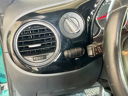 Used 2018 Volkswagen Beetle 2.0T S image 10