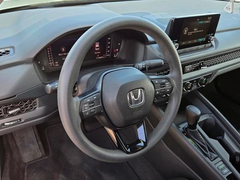 Used 2024 Honda Accord SE image 9