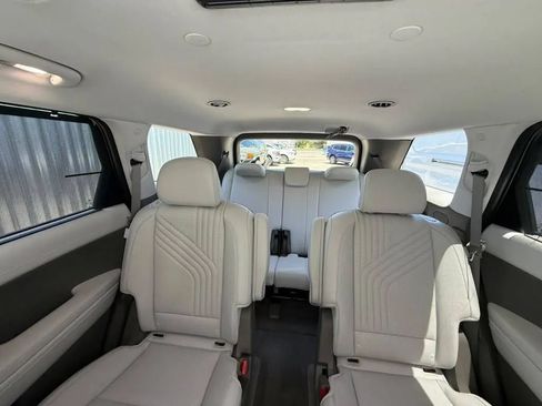 Used 2026 Hyundai Palisade SEL AWD/4WD image 15