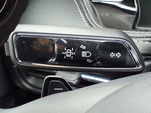 Used 2025 Lincoln Corsair Grand Touring w/ Equipment Group 302A AWD/4WD image 25