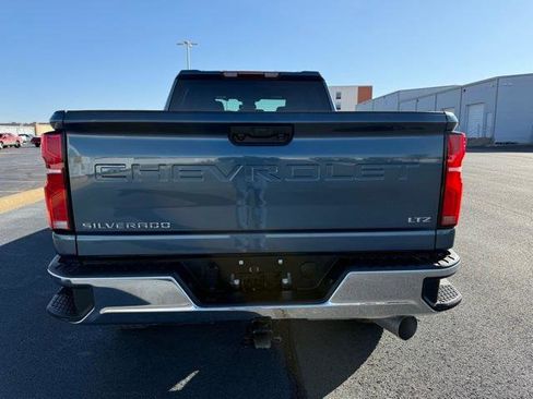 Used 2025 Chevrolet Silverado 3500 LTZ image 6