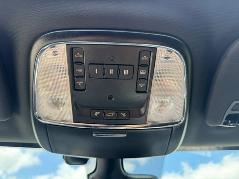 Used 2018 Jeep Grand Cherokee High Altitude image 60