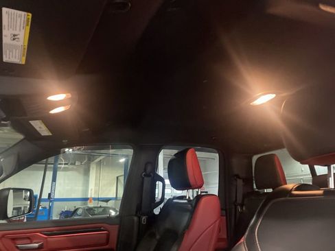 Used 2019 RAM 1500 Rebel image 33